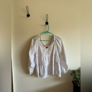 White Old Navy blouse